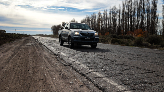 La ruta nacional 151, una de las cintas asfálticas en peores condiciones de Río Negro y la Patagonia.