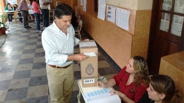 voto capitanich: ?esperamos un fuerte compromiso democratico?
