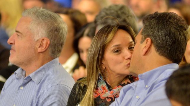 durmiendo con un halcon