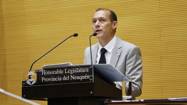 Omar Gutiérrez se despidió de la Legislatura.