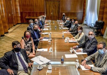 El Gobierno quiere acordar con el campo sin bajar retenciones