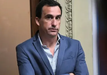 El Gobierno designó a Javier Lanari como director del Banco Nación.