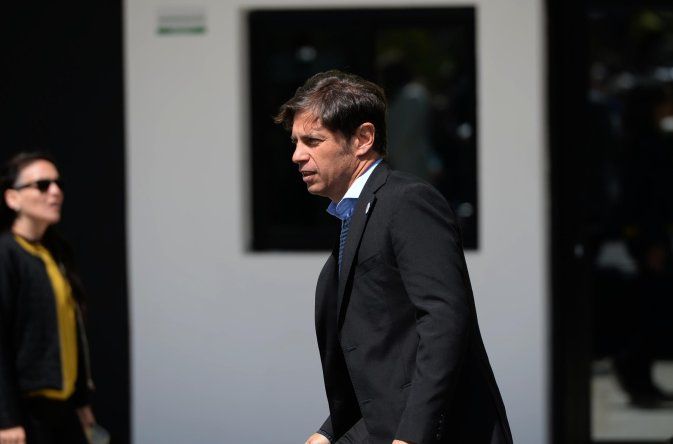 Axel Kicillof espera una convocatoria de Milei para decidir junto a los gobernadores.