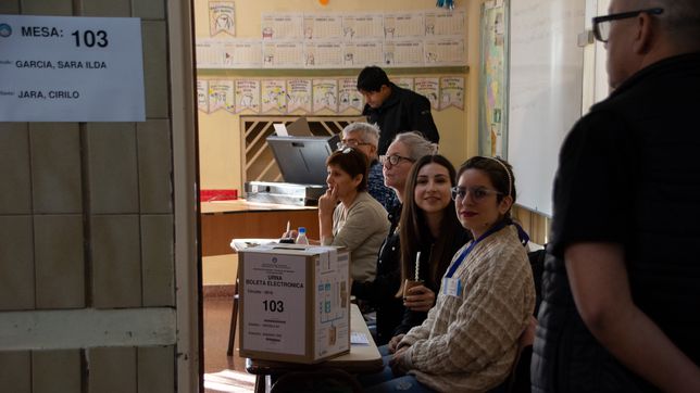 neuquen: ya cuentan los votos y se esperan resultados antes de las 20