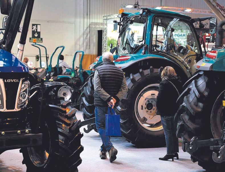 La importación de tractores y agropartes pone en alarma a los industriales de Santa Fe.