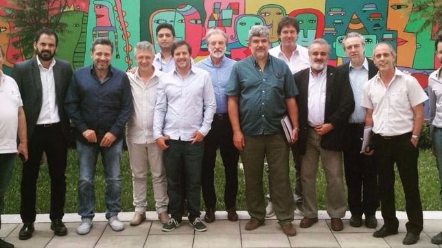 sin la campora, santa maria arma con el resto de los k portenos