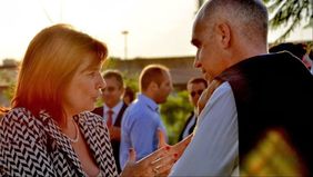 Tregua entre la gendarme y el dialoguista para no detonar la oposición