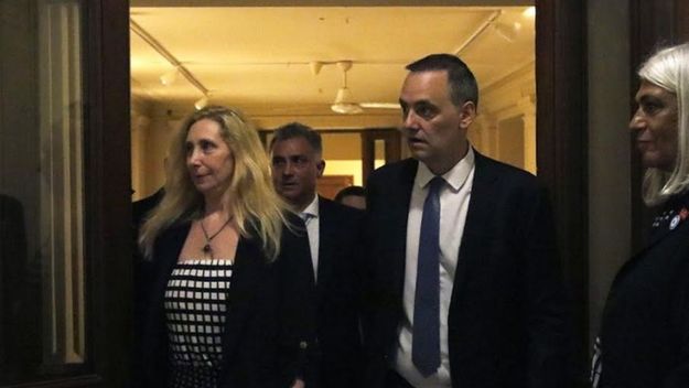 Manuel Adorni y Karina Milei.