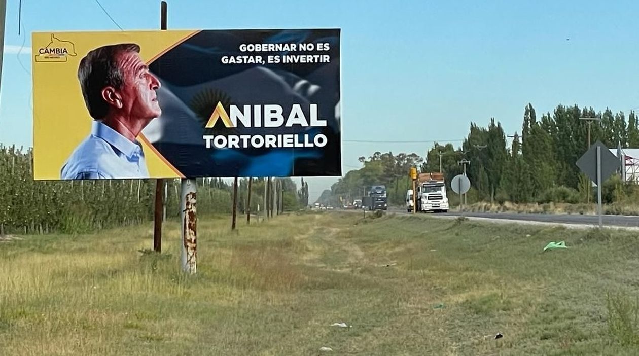 Aníbal Tortoriello quiere una exitosa segunda campaña provincial y mira al peronismo de General Roca y Río Negro.