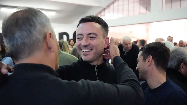 Rodrigo de Loredo logró surfear la ola de la Ley Bases y encontró en Llaryora un factor de unión radical.