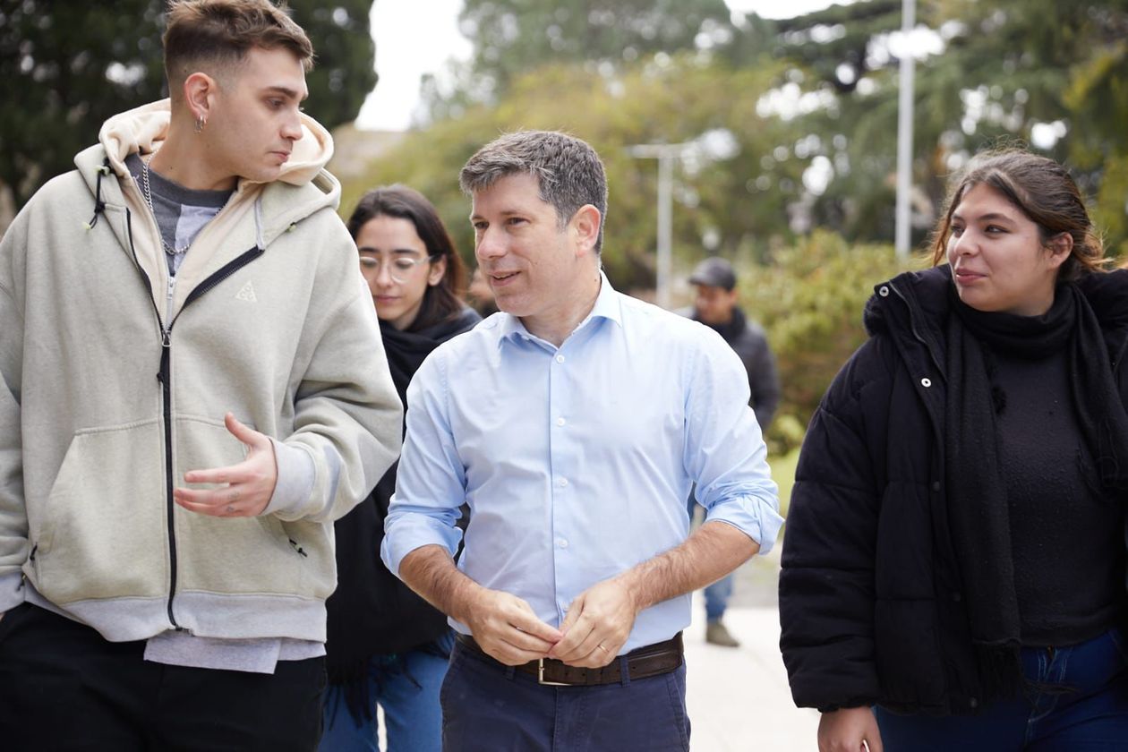 Pablo Domenichini, de campaña por el conurbano