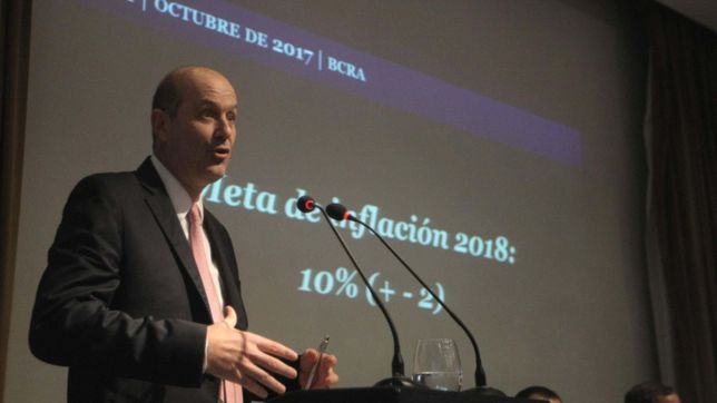 municion gruesa: sturzenegger vendio otros u$s212 m y bajo 14 centavos el dolar