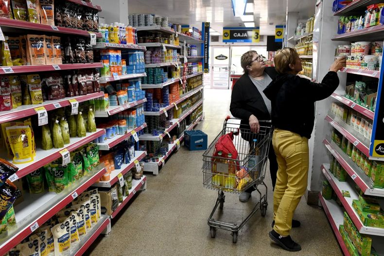 La inflación encuentra un nuevo piso difícil de perforar para Javier Milei y Toto Caputo&nbsp;