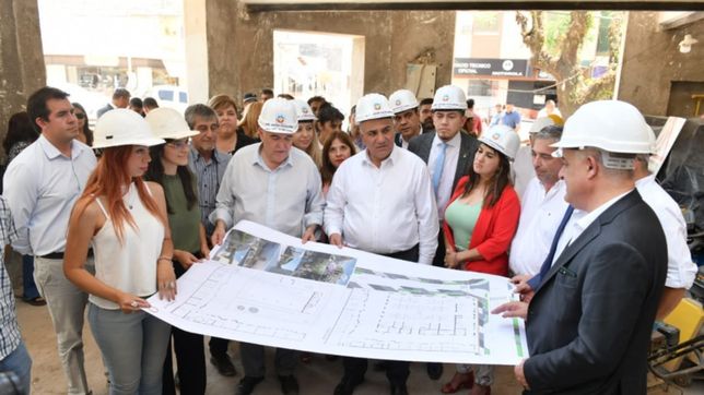 manzur y jaldo se ponen el casco para ordenar las listas en tucuman