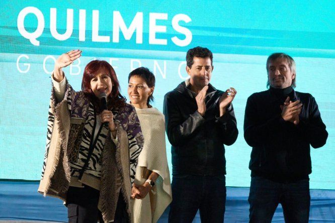 Cristina Kirchner, Mayra Mendoza, Wado de Pedro y Máximo Kirchner.
