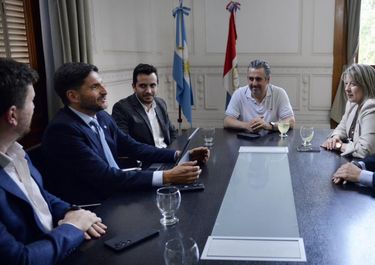 El primer encuentro entre Alejandra Monteoliva y el gobiernador Maximiliano Pullaro se produjo pocos días después de que la ministra de Seguridad asumiera el cargo.