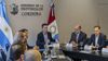 Los ministros Manuel Calvo, Gobierno; Guillermo Acosta, Economía; y Martín Gill, Cooperativas y Mutuales, a cargo de la reunión con intendentes de todo el arco político.