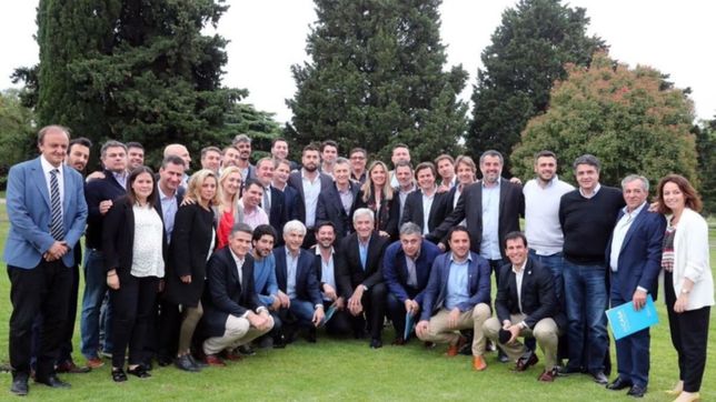 cambiemos aceita la maquina para desbancar al peronismo en distritos bonaerenses