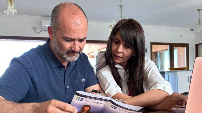 Lorena Villaverde, diputada nacional electa, con el roquense Juan Martín. Se mueve la política para 2025 en Río Negro.