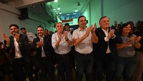 Maximiliano Pullaro, Gustavo Valdés y Gerardo Morales, en la primera fila en el Comité de la UCR.&nbsp;