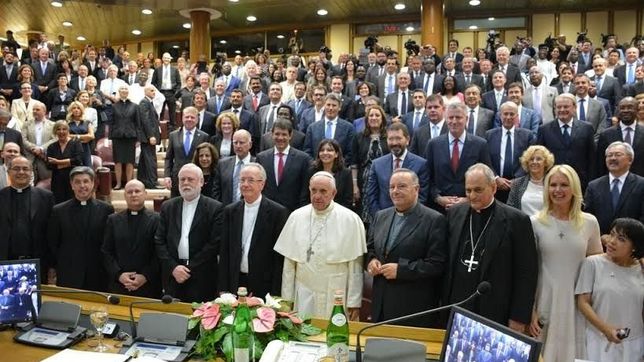 la ciudad sello su compromiso con el papa francisco para fomentar el cambio climatico