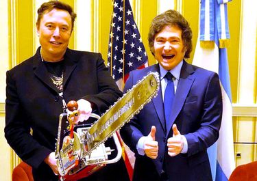 Elon Musk con Javier Milei: la motosierra es poco empática, pero le gusta.