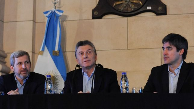 cronica de un decreto anunciado: el fracaso de macri con las reformas politicas