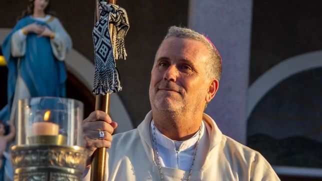 El obispo de la Patagonia que plantea interrogantes a la instalación de la planta de GNL