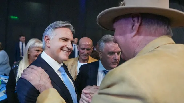 Martín Llaryora mide el impacto de la reforma jubilatoria