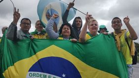 Máxima tensión en las rutas: las bases bolsonaristas piden por las Fuerzas Armadas