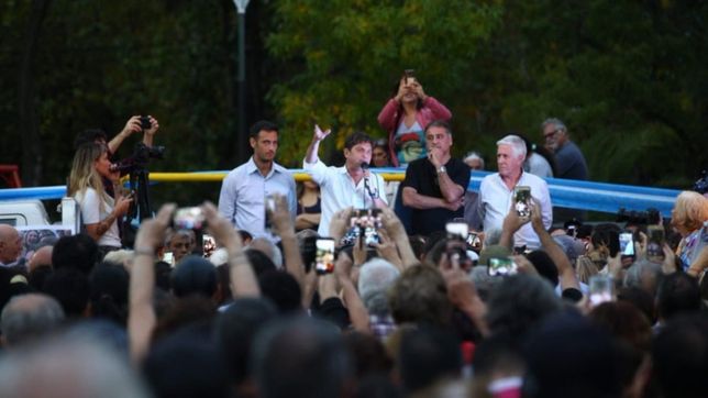 lanus fue escenario de la primera foto de unidad peronista en el conurbano