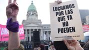 Marcha del Ni una menos frente al Congreso. Marcha del Ni una menos frente al Congreso.
