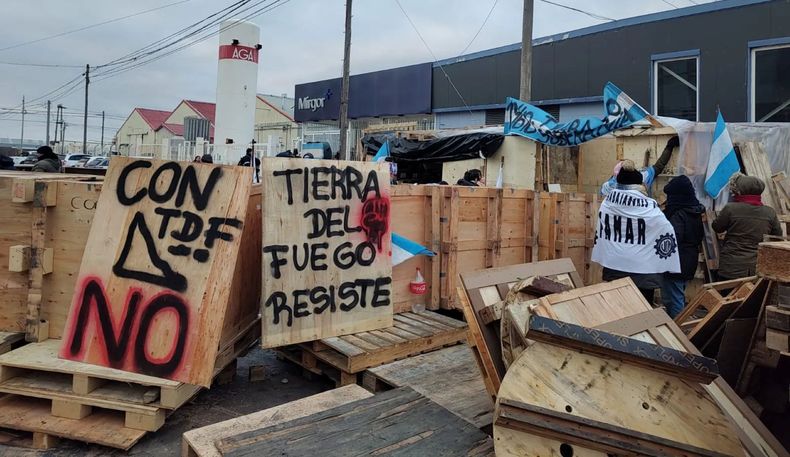 Protestas de trabajadores de empresas de Tierra del Fuego