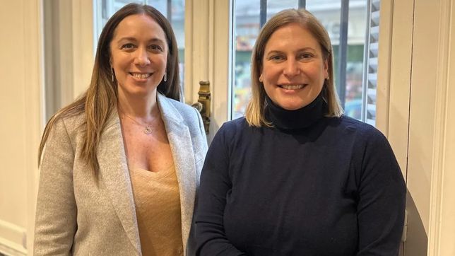 María Eugenia Vidal junto a Gisela Scaglia.