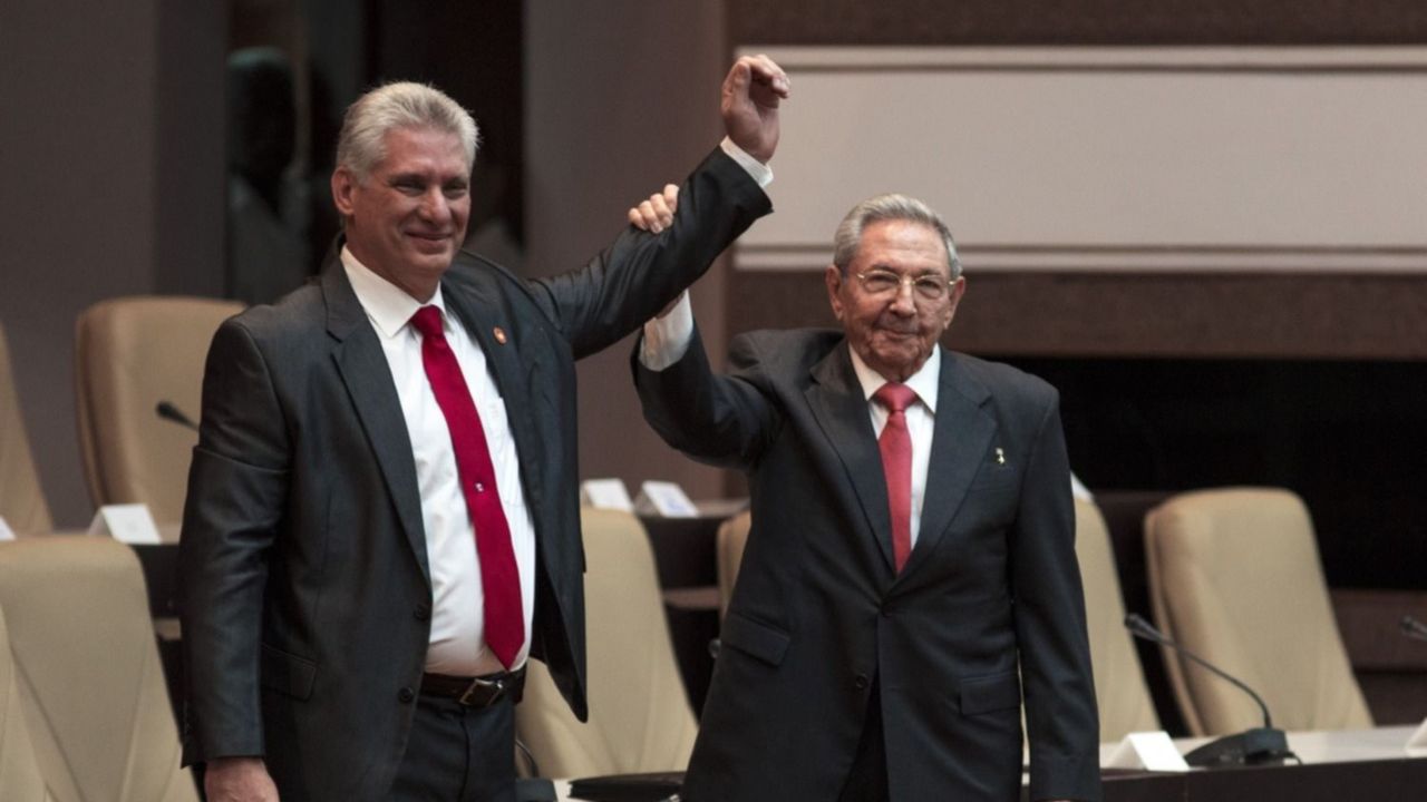 Asumió Díaz-Canel: “Seremos fieles al legado de Fidel”
