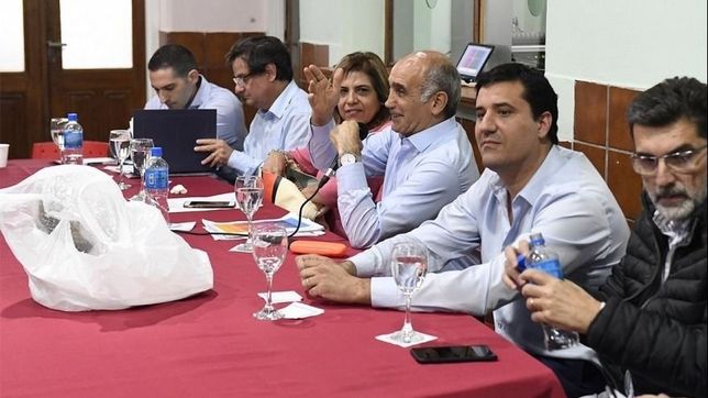 con acto en mar del plata, la ucr pro cambiemos exhibe su musculatura