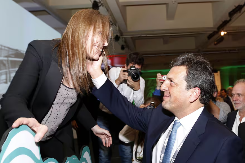 María Eugenia Vidal y Sergio Massa, en 2016.