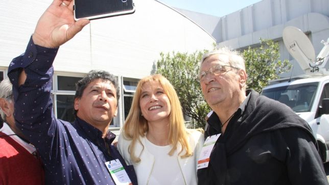 con fuertes criticas a cambiemos, magario fue reelecta en la fam