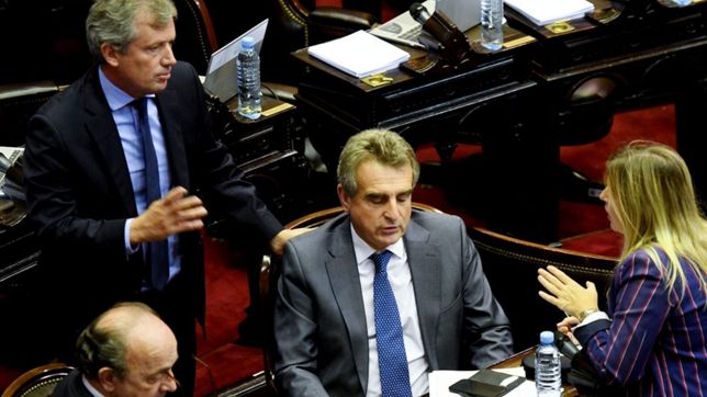 con macri en baja, el presupuesto 2020 debera esperar hasta diciembre