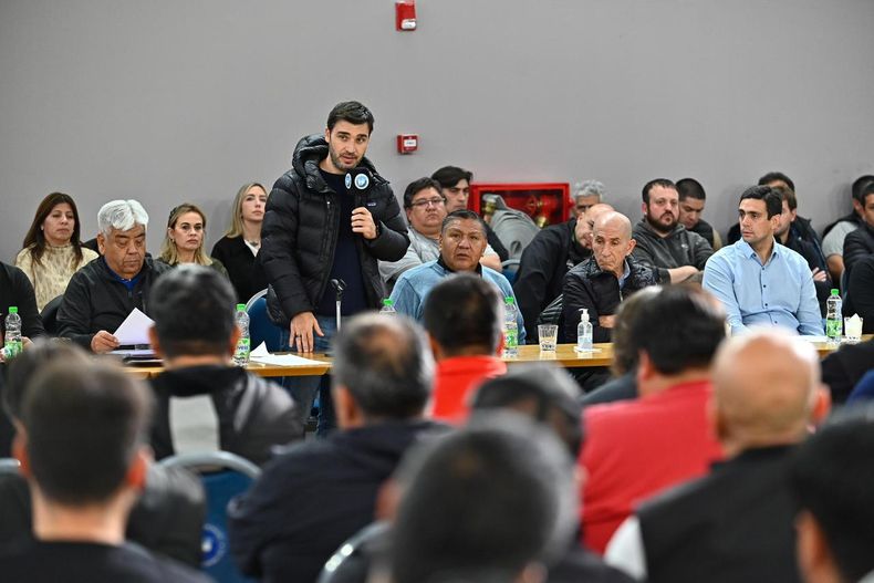 Chubut: con el barril por encima de los U$S 100, Ignacio Torres exigió más inversiones petroleras