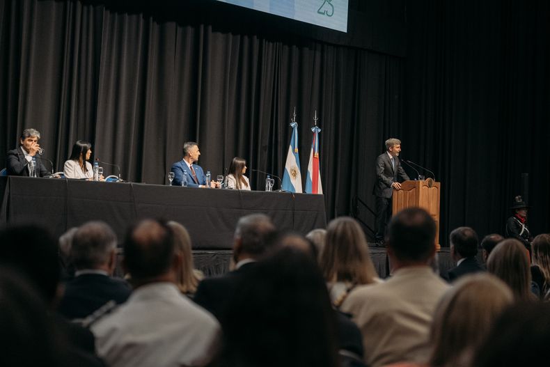 El detrás de escena del discurso de Rogelio Frigerio: correcciones sin fin, aplausómetro y PRODE por un cordero