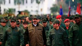Maduro se mostró con militares y les pidió que blinden a su gobierno