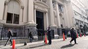 El Banco Central aprovecha los dólares por la emisión de deuda del sector corporativo y se ganó la felicitación del FMI.
