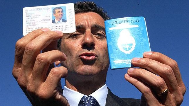 dni: a randazzo, o no le alcanzan los dias o no le cierran los numeros