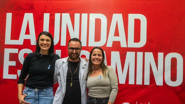 Pedro Medei y Jorgelina Mudallel durante la campaña que los deposito en el Concejo de Santa Fe.