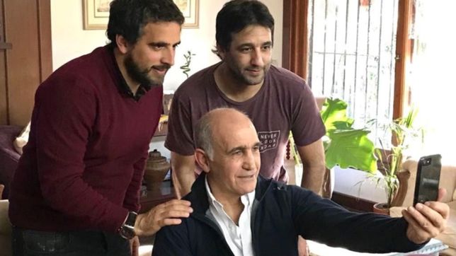 argumentos y especulaciones sobre la fecha de elecciones en la ucr bonaerense