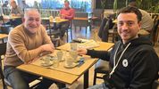 Luis Juez y Rodrigo de Loredo, en un encuentro de café en el sur de la ciudad de Córdoba Luis Juez y Rodrigo de Loredo, en un encuentro de café en el sur de la ciudad de Córdoba
