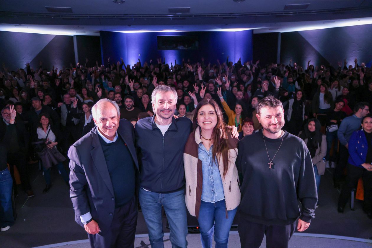 Samper, Máximo Kirchner, Daniela Vilar y Juan Grabois