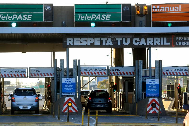 Javier Milei y Toto Caputo avanzan con la privatización de la Riccheri 