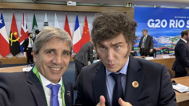 Toto Caputo y Javier Milei